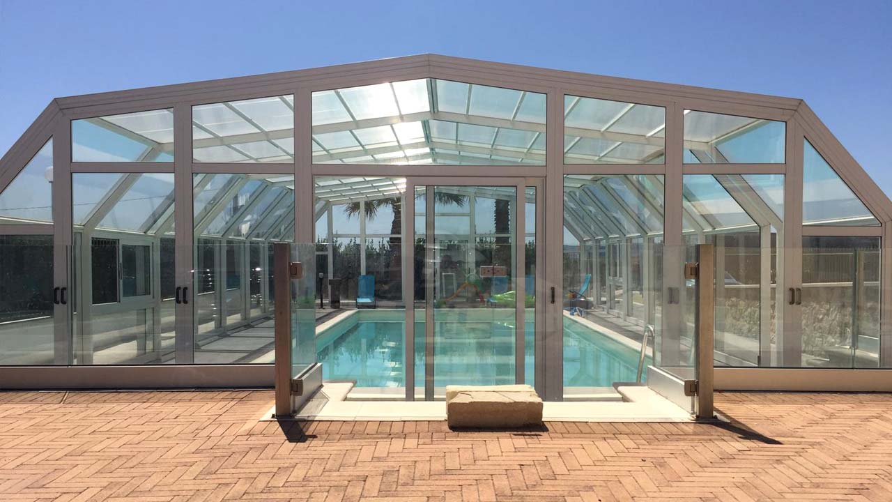 copertura-per-piscina-cortile